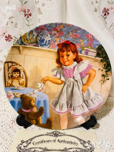 порцеланова чиния за стена , снимка 1