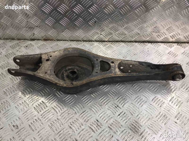 Заден десен носач Skoda Octavia 2010г., снимка 1