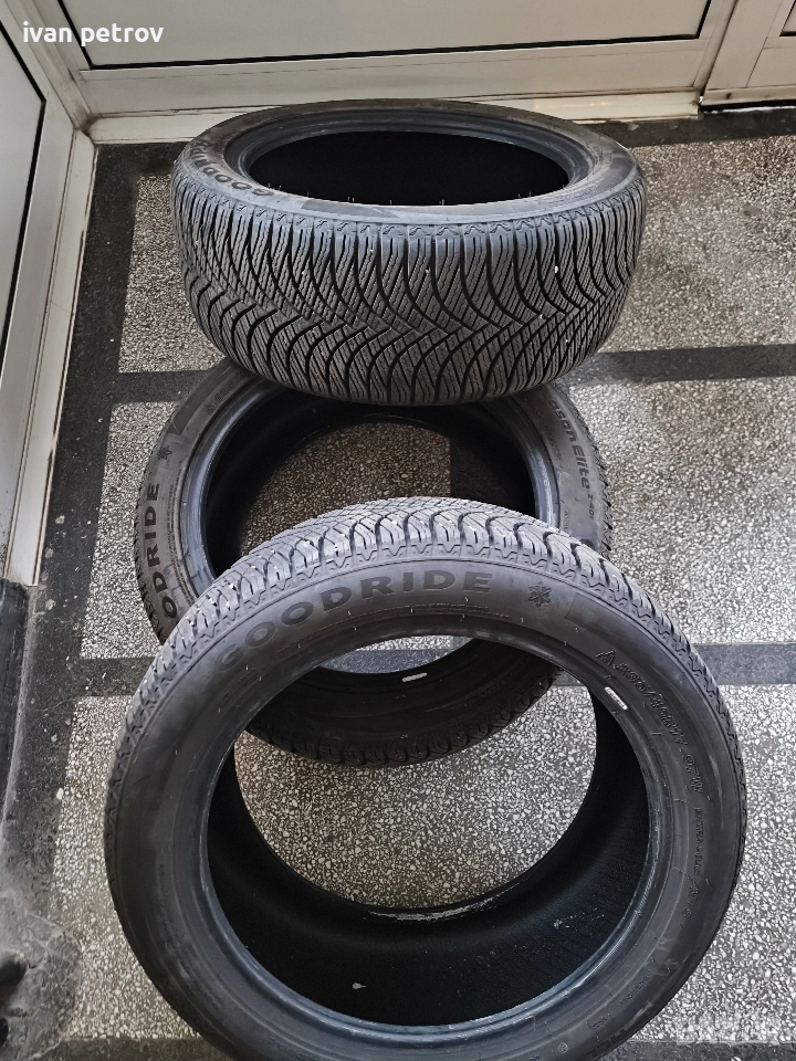 Всесезонни гуми Goodride 235x45 R17, снимка 1
