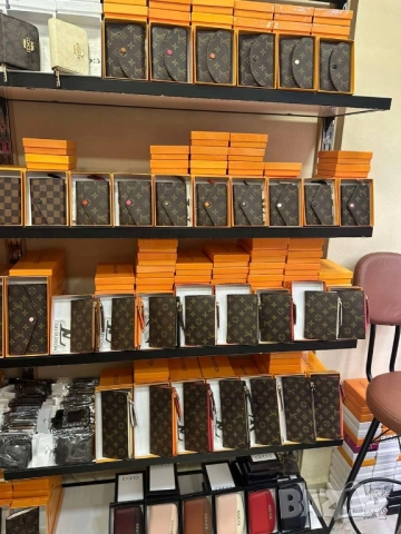 портмонета в кутия louis vuitton gucci guess , снимка 7 - Портфейли, портмонета - 51699811