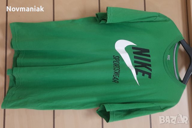 Nike Standard Fit Coupe-Много Запазена, снимка 4 - Тениски - 41306575