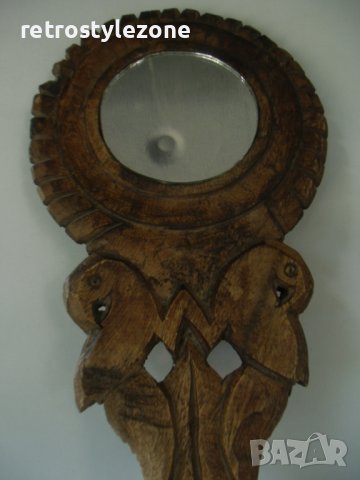 № 7050 старо дървено огледало  - резбовани орнаменти  - размери - дължина 41,5 см , диаметър 18 см 