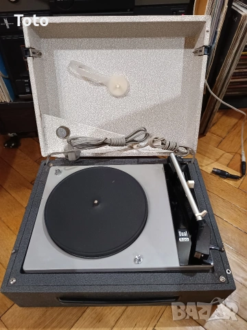 Грамофон DUAL p400