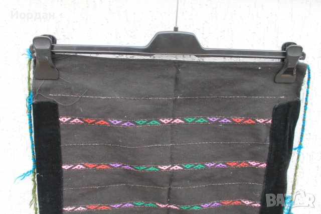 Нова вълнена бродирана престилка, снимка 2 - Антикварни и старинни предмети - 40157617