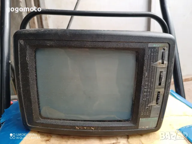 Стар портативен телевизор , работещ, снимка 18 - Други ценни предмети - 49517959