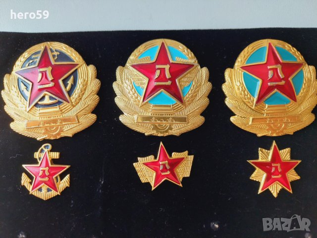 Три китайски ордена/медал значка орден/, снимка 1 - Антикварни и старинни предмети - 41622249