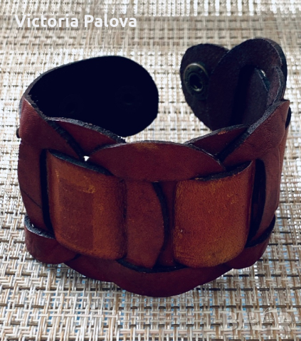 Кожена гривна, снимка 5 - Гривни - 44751813