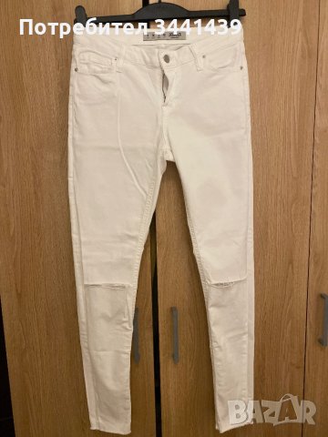 Бял панталон/тип-дънки, снимка 1 - Панталони - 42455620