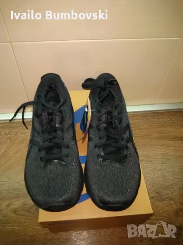 Дамски маратонки Asics, снимка 3 - Маратонки - 47959403