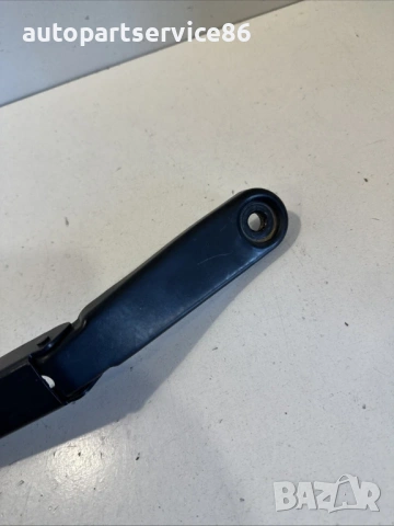 Рамо за предна чистачка за Volvo XC60 (2011) 30753526, снимка 3 - Части - 53774404