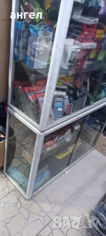 продавам алуминиева витрина подходяща за GSM аксесоари