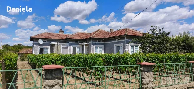 Продава се селски имот в с.Свобода ( обл.Добрич)