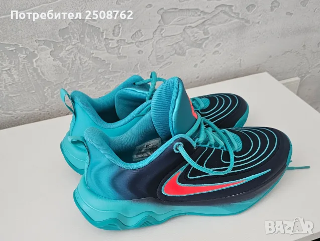 Nike оригинални нови маратонки 
