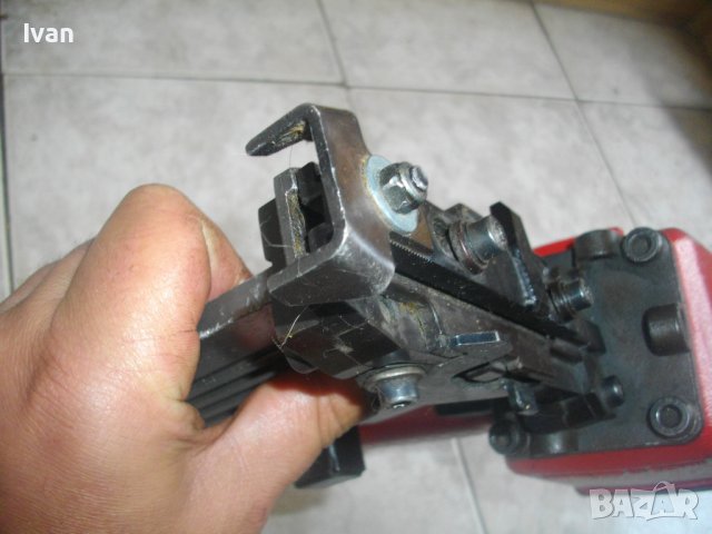 65мм-120мм Строителен Голям Пневматичен Немски Такер-6кг-HALBOLD PN91120D-Made in GERMANY-Почти Нов, снимка 10 - Други инструменти - 40505275