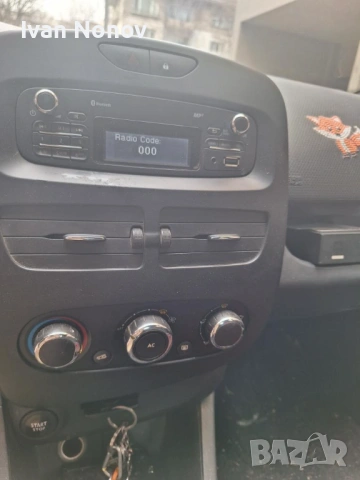 Renault Clio в перфектно състояние!, снимка 16 - Автомобили и джипове - 53735020