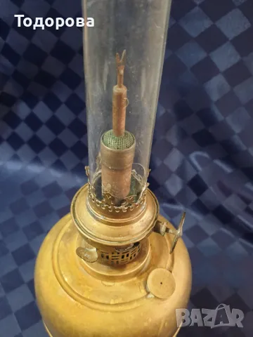 Старинна месингова лампа с рядко срещана горелка от началото на Х|X век, снимка 2 - Антикварни и старинни предмети - 47383791