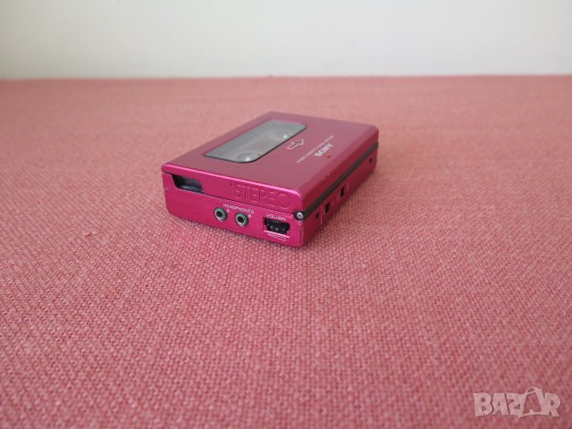 Sony walkman quartz WM-DD3 Red,1989г, снимка 7 - Радиокасетофони, транзистори - 41789336