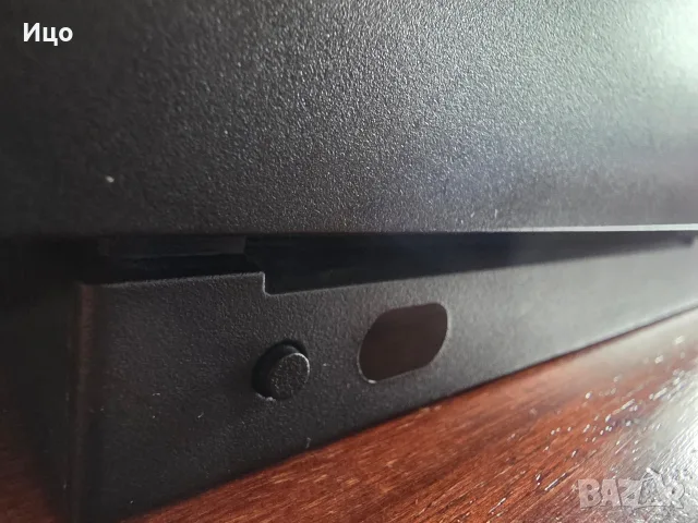 Конзола Xbox One X 1Tb + два контролера + 9бр. игри, снимка 9 - Xbox конзоли - 56041421