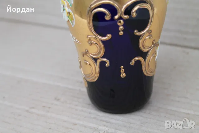 Красива ваза с позлата, снимка 10 - Антикварни и старинни предмети - 49061862