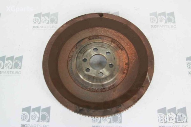 Маховик за Skoda Fabia 1.9sdi 64к.с. (2000-2007) 030105271D, снимка 2 - Части - 41464831