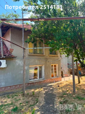 Къща с гараж и голям двор в с. Горско Сливово, снимка 8 - Къщи - 55944369
