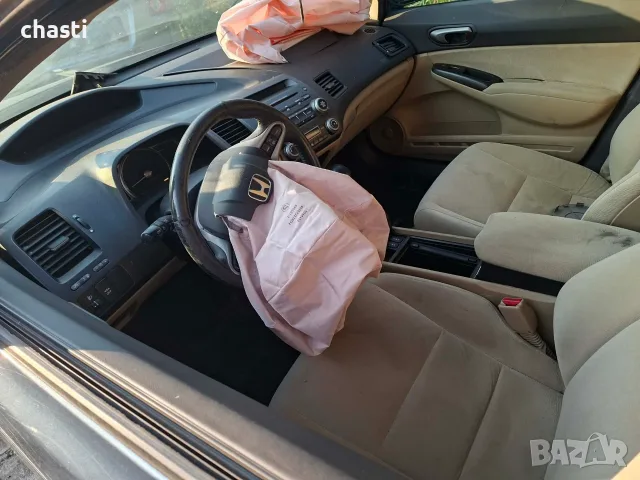 Honda Civic 1.3 Hybrid 07г. На Части, снимка 4 - Автомобили и джипове - 56342424