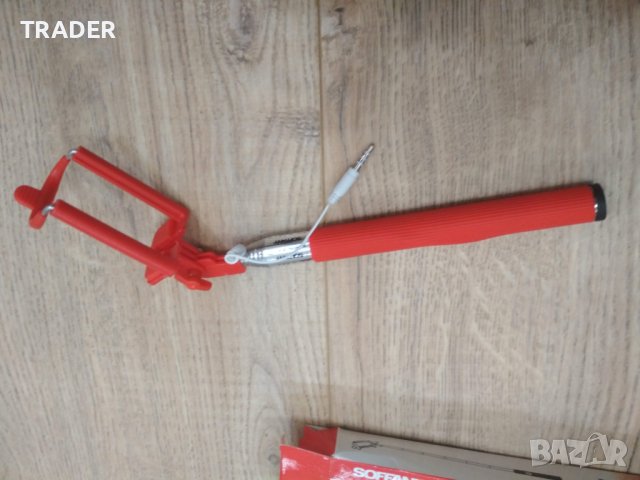 Selfie stick Soffany за мобилен смарт телефон селфи стик с аудио жак, метален корпус