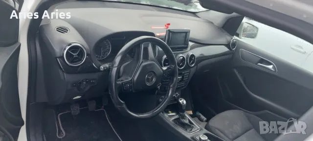 Mercedes-Benz B 180 B180CDI, Мерцедес Б180 на части! Януари 2014, снимка 8 - Автомобили и джипове - 48975354