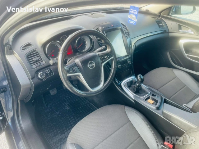 Opel Insignia, снимка 10 - Автомобили и джипове - 53249050