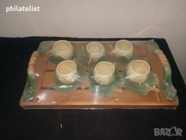 Комплект - 6 чаши , 6 чинийки и 1 голям поднос