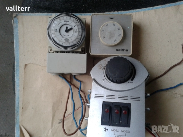 мотори 220-3 вол /зарядни,уреди.спиртник,ретро апаратура,пусково табло и други, снимка 17 - Друга електроника - 51605227