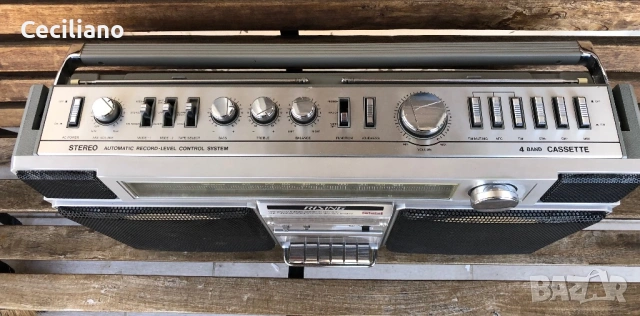 Радиокасетофон Rising SRC-2005 Vintage Boombox – колекционерски модел!, снимка 10 - Радиокасетофони, транзистори - 53830574