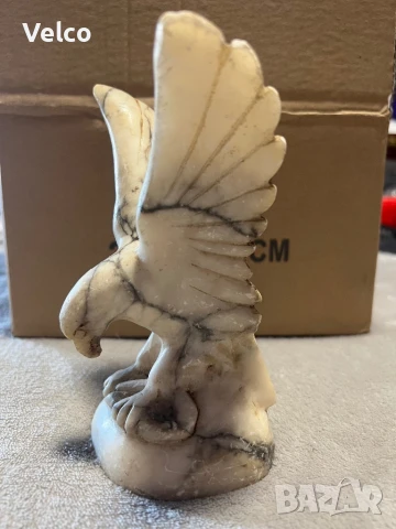 мраморна статоетка орел, снимка 2 - Антикварни и старинни предмети - 51205815