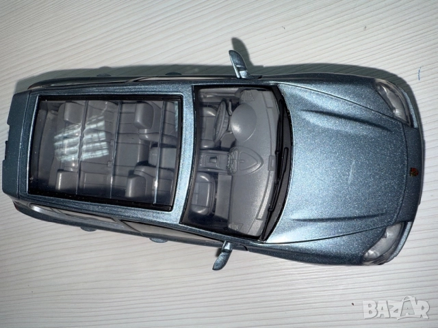 Porsche Cayenne Motormax 1:24 , снимка 3 - Колекции - 52886679