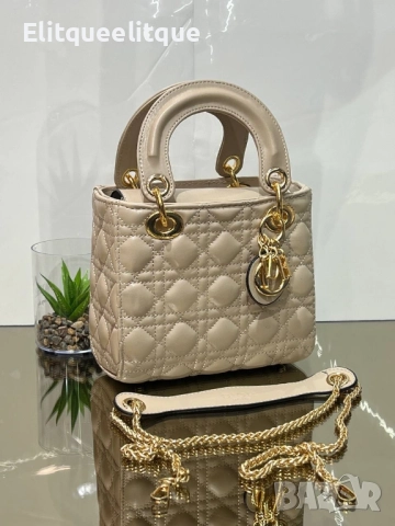 чанти Christian Dior , снимка 2 - Чанти - 52430679