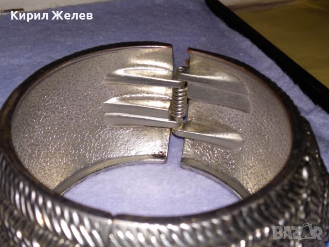 ПРЕКРАСНА с РЕТРО ОРНАМЕНТИКА СРЕБРИСТА МЕСИНГОВА ВИНТИДЖ БЕЛ ЕПОК СТИЛ ГРИВНА 15220, снимка 5 - Гривни - 41202158