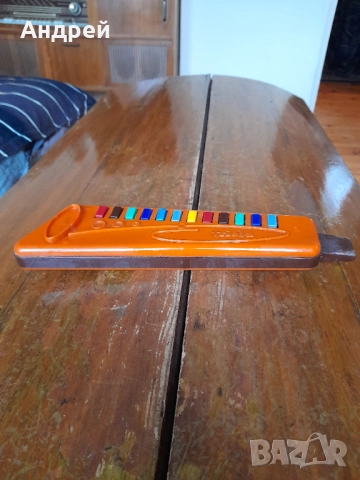 Стар Детски музикален инструмент Triola