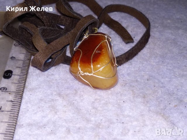 КРАСИВ ВИНТИДЖ - АРТ МЕДАЛЬОН НАТУРАЛЕН КАМЪК КАРНЕОЛ с ШНУРЧЕ от ВЕЛУР 21231, снимка 6 - Колиета, медальони, синджири - 41483298