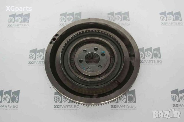 Маховик за Skoda Fabia 1.2i 12V 64к.с. (2000-2007), снимка 2 - Части - 41081860