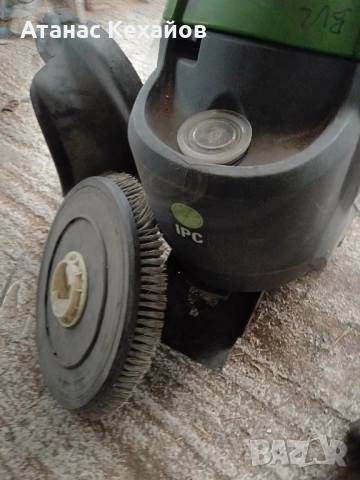 продавам машина за почистване на под Gansow CT40, снимка 5 - Други машини и части - 51870565