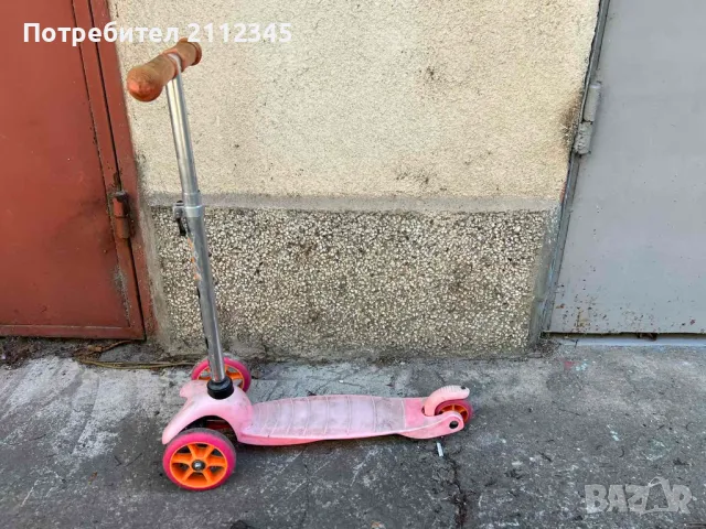 Детска тротинетка със светещи колела., снимка 2 - Детски велосипеди, триколки и коли - 47729704