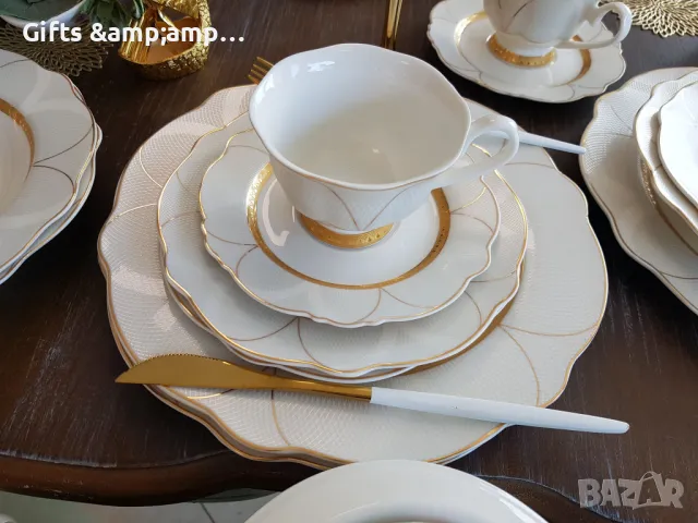 Порцеланов сервиз за хранене със златен орнамент- 18 части