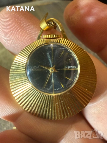 Часовник SLAVA 17 jeweler ПОЗЛАТА, снимка 2 - Дамски - 53681375