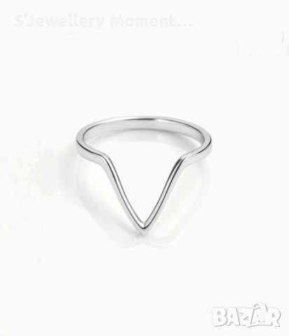 Сребърен пръстен с изчистен дизайн 