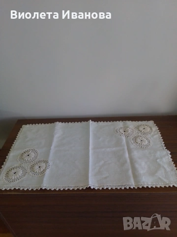 Тишлайфер с мотив на една кука 