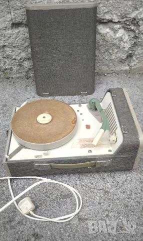 грамофон Филипс, снимка 7 - Антикварни и старинни предмети - 49827351