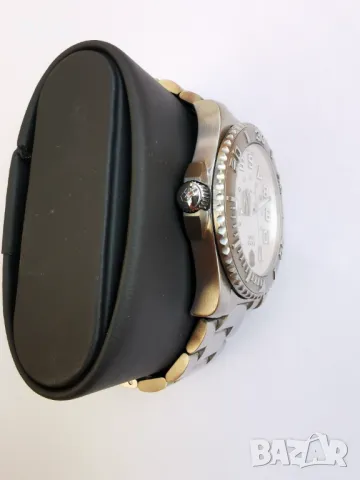 Швейцарски часовник  Victorinox Maverick II - 24703 , Quartz, Сапфир, 200m, 43mm, снимка 5 - Мъжки - 48357631