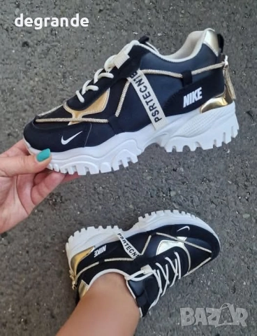 Дамски маратонки Nike