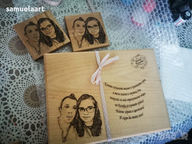 Дъска с лазерна пирография на снимки и  2 поставки за чаши, снимка 1