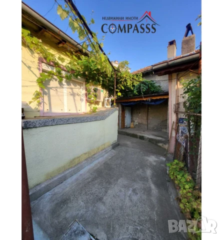 гр. Добрич, район ЦАРЕТЕ /бул. Добруджа/, КЪЩА с ДВОР – 199000лв!, снимка 3 - Къщи - 51317174